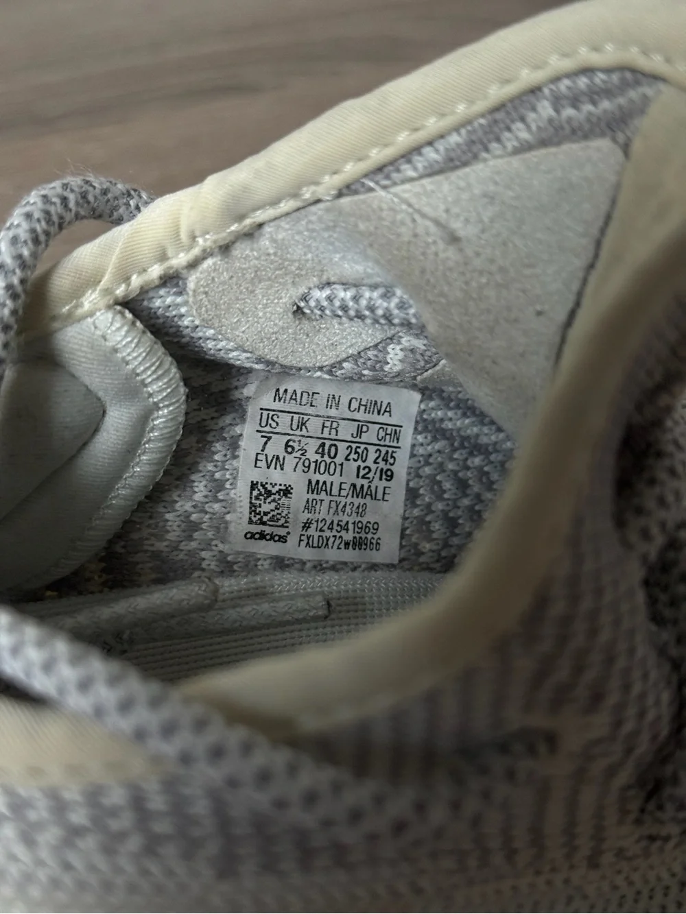 adidas Yeezy Boost 350 V2‎ Citrin Non-Reflective Men's Size 7 FX4348
